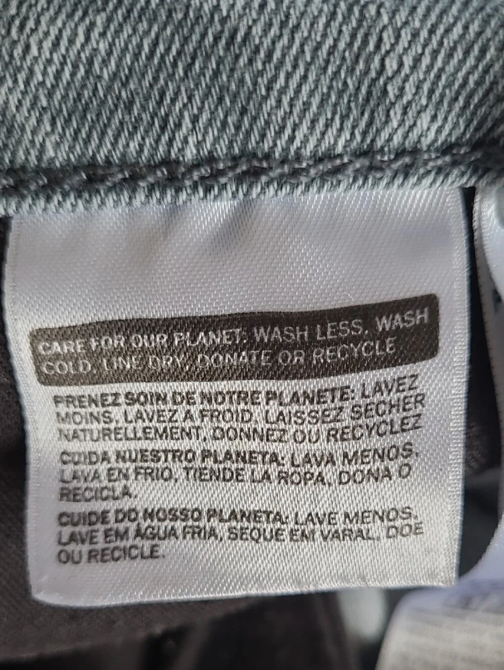 Levi's Men’s Light Wash Relaxed Straight Jeans